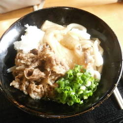 ぶっかけうどん – Kuze Fuku & Sons