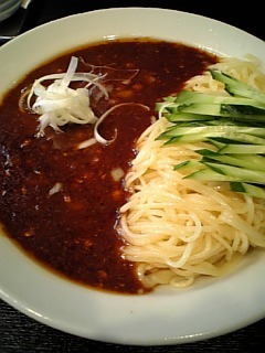 ジャージャー麺