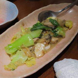 チンゲン菜と牡蠣のガーリックソテー