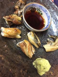 静岡県大井川の天然鰻の姿塩焼き