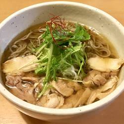 ［そば］肉そば鶏中華 最上川