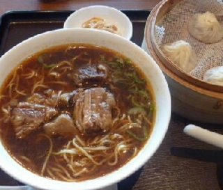 牛肉麺セット