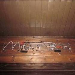 Mitchy’s Bar。 