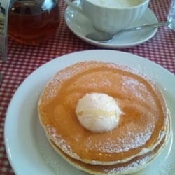 Pancake Cafe38mitsubachi パンケーキアンドカフェミツバチ 地図 写真 仙台 ケーキ屋 ぐるなび