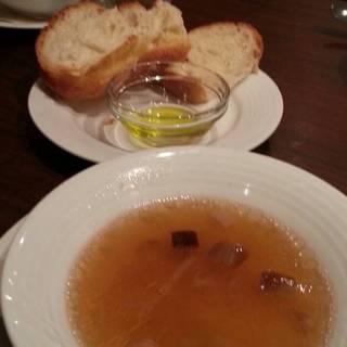 パスタランチセットのスープとパン