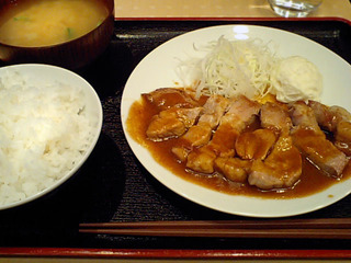 トンテキ定食