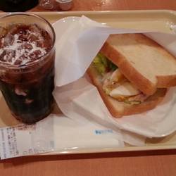 ドトールコーヒーショップ三鷹北口店 地図 写真 三鷹 カフェ ぐるなび