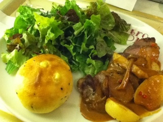 豚肉のロースト　グリーンペッパーソース