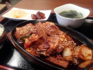豚のピリ辛鉄板炒め定食