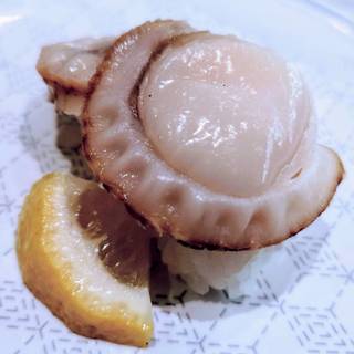 青森県産　大粒蒸しほたて