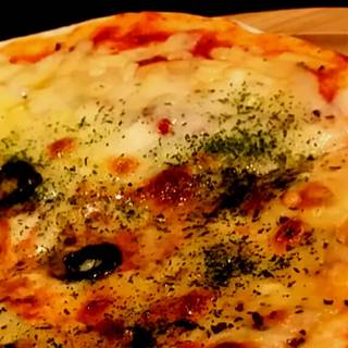 チーズたっぷりピザ