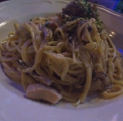 クリームパスタ