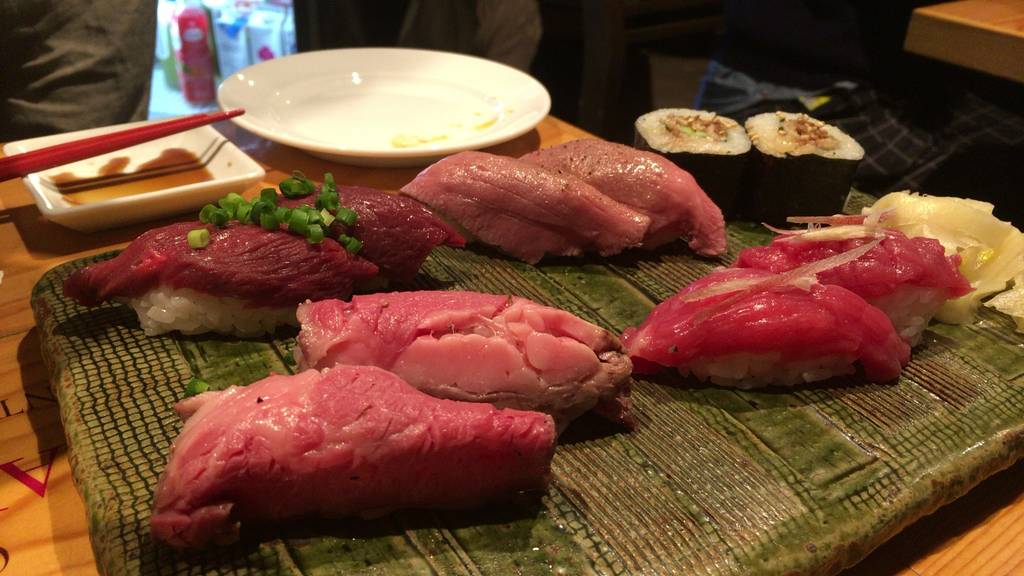 渋谷 道玄坂 肉寿司 写真 1ページ目 1件 3件 ぐるなび