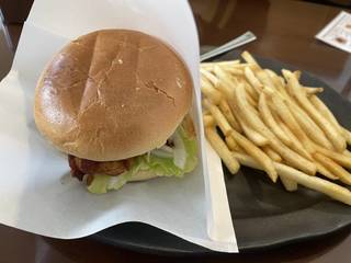 テリヤキチキンバーガー（ポテト付）