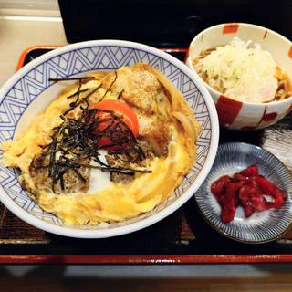 銘柄豚のカツ丼鶏蕎麦セット