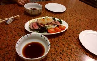 牛肉のたたきサラダ風