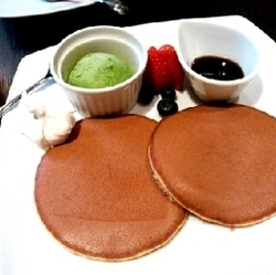 焼きたて三笠パンケーキ