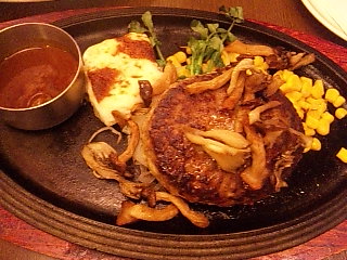 黒×黒ハンバーグステーキ
