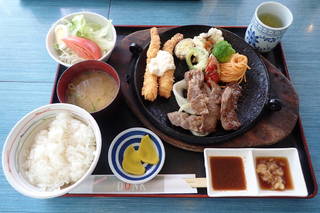 牛カルビ焼きとエビ天