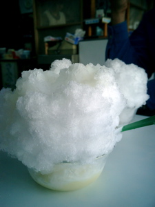 かき氷　カルピスミルク