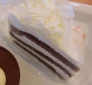 ホワイトチョコケーキ