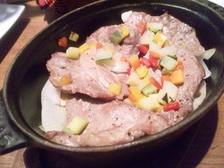 豚肉と旬野菜のダッチオーブン