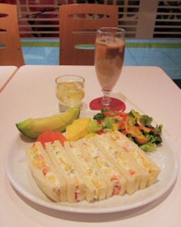 フルーツサンド