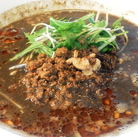 黒胡麻担担麺