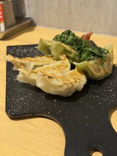焼き餃子大葉たっぷり紫蘇餃子