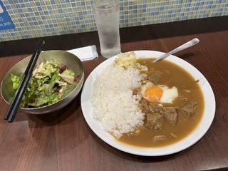 ランチ限定自家製牛タン煮込みカレー