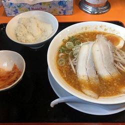 にぼ次朗 新大阪店 地図 写真 新大阪駅 ラーメン ぐるなび