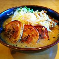 チャーシュー麺　豚骨醤油