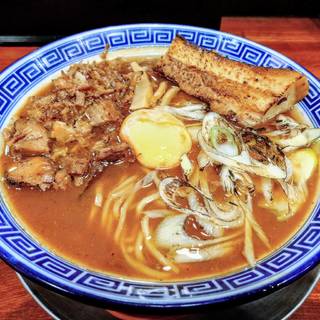 江戸甘味噌炙り厚切りチャーシューめん