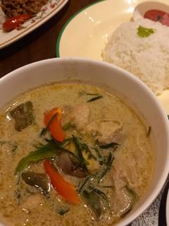 鶏肉と茄子のグリーンカレー