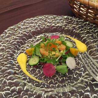 マグロとアボカドのタルタル