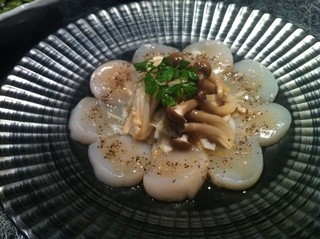 炙り帆立と木野子のジャポネカルパッチョ