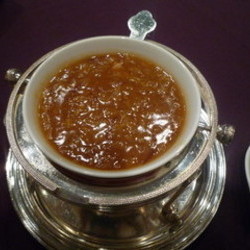 上海蟹味噌入りふかひれのスープ
