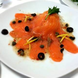 レモンピールとピクルスのマリネ　スモークサーモン