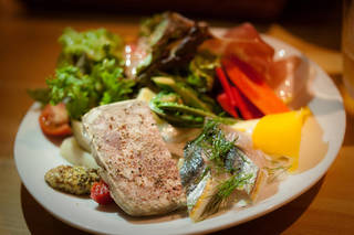 前菜盛り合わせ