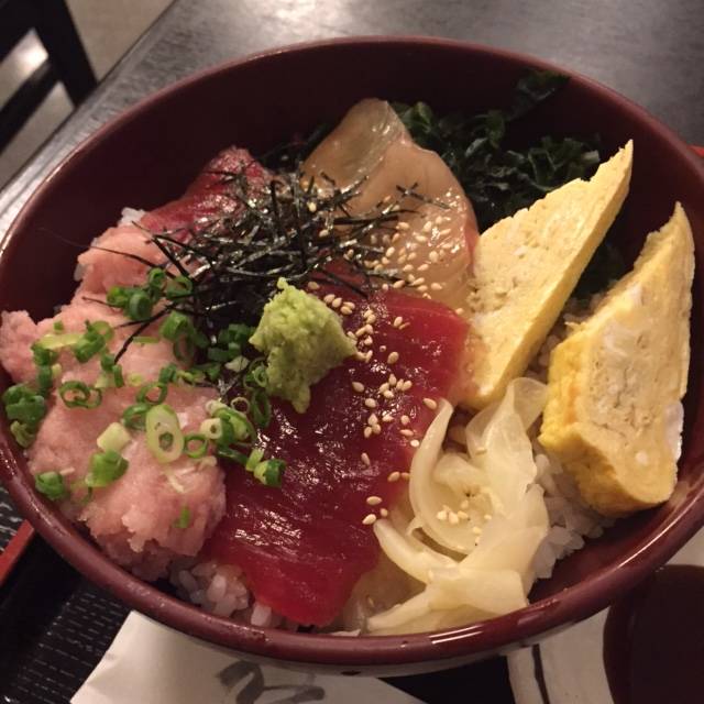 海鮮漬け丼