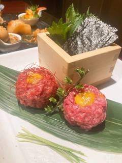 国産和牛生ユッケ2種盛り