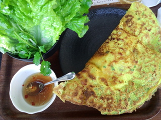 チキンマヨ＆カラフル野菜のバインセオ