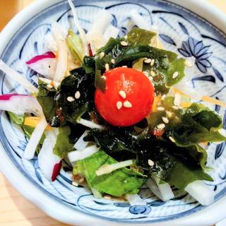 すし好サラダ