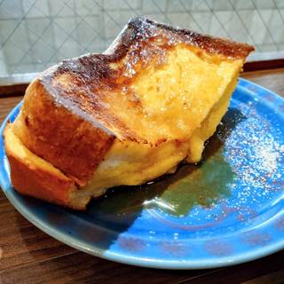 ふわふわフレンチトースト　メープルシロップ添え