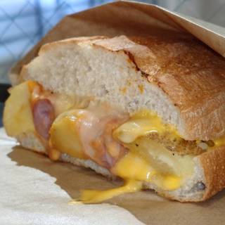 サンマルクホットサンド　とろ～り３種チーズのジャーマンポテト