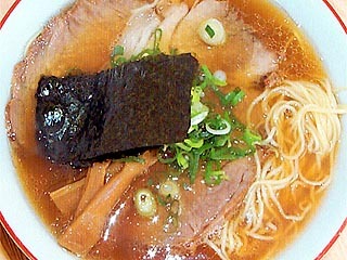 醤油チャーシュー麺