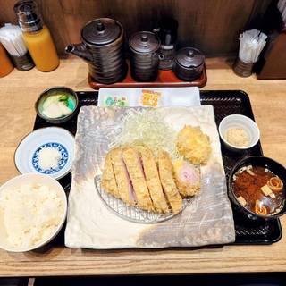 国産銘柄豚　上ロースカツ定食