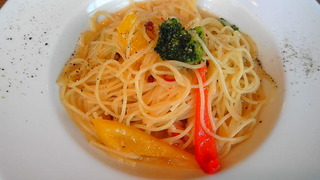 彩り野菜のスープペペロンチーノ