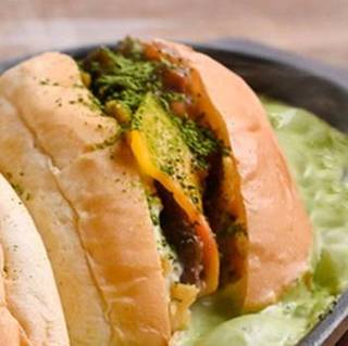 抹茶の沼チーズスマッシュバーガー