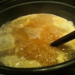 地頭鶏スープの炊餃子